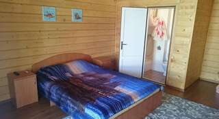 Гостевой дом Mama Djan Архипо-Осиповка Большой двухместный номер c 1 кроватью или 2 отдельными кроватями-7
