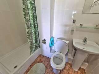 Гостевой дом Мама Джан Архипо-Осиповка Четырехместный номер с раздельными кроватями-3